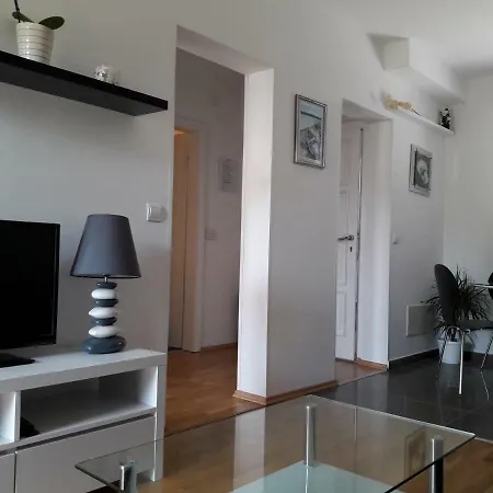 Apartments Ruzica Pula Exterior photo