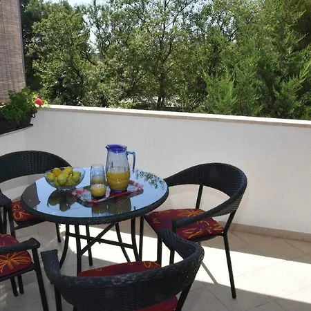 Apartments Ruzica Pula Exterior photo